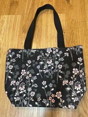 EUC Vera Bradley Nylon Tote Bag